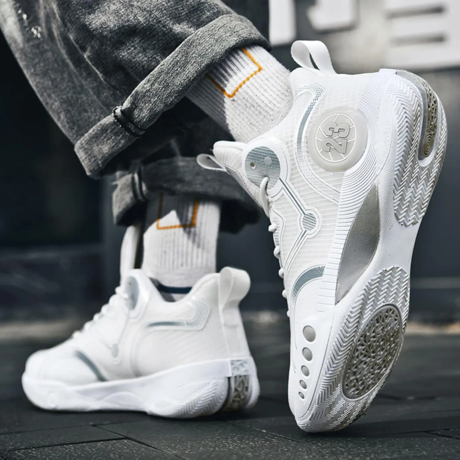 Fashion Non-Slip Breathable Wearable Sports Basketball Shoes