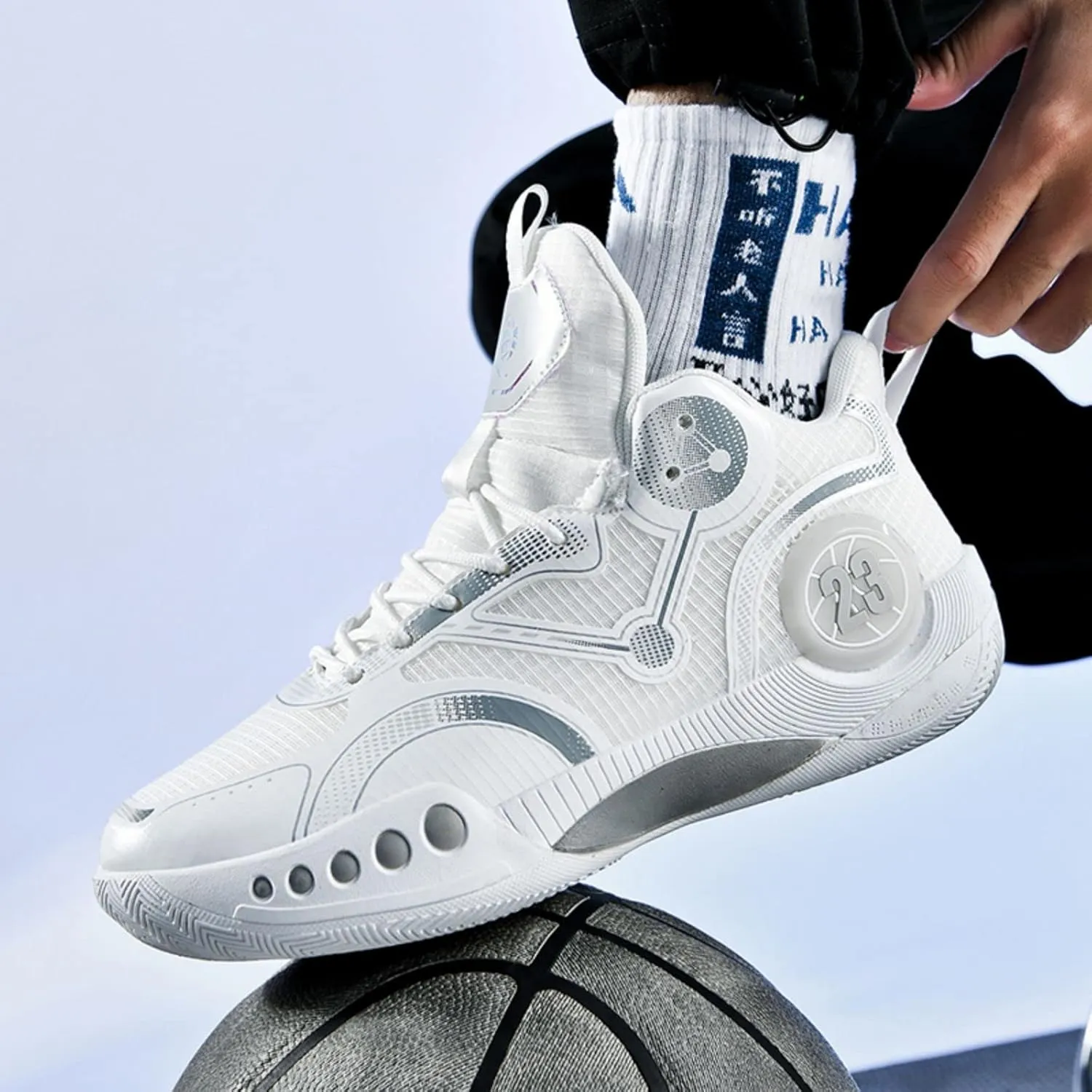 Fashion Non-Slip Breathable Wearable Sports Basketball Shoes