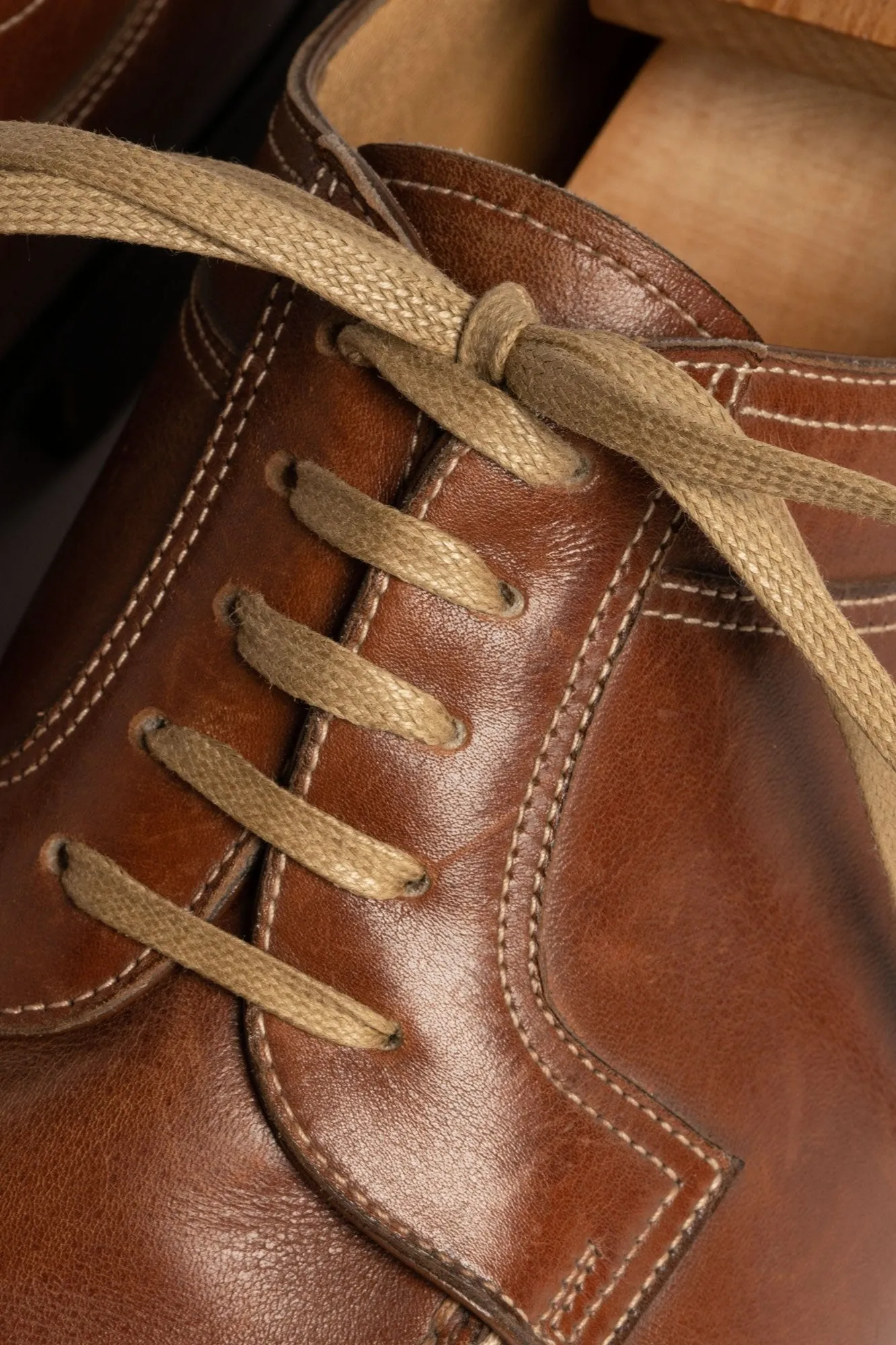 Flat Dark Havana Waxed Cotton Shoelaces