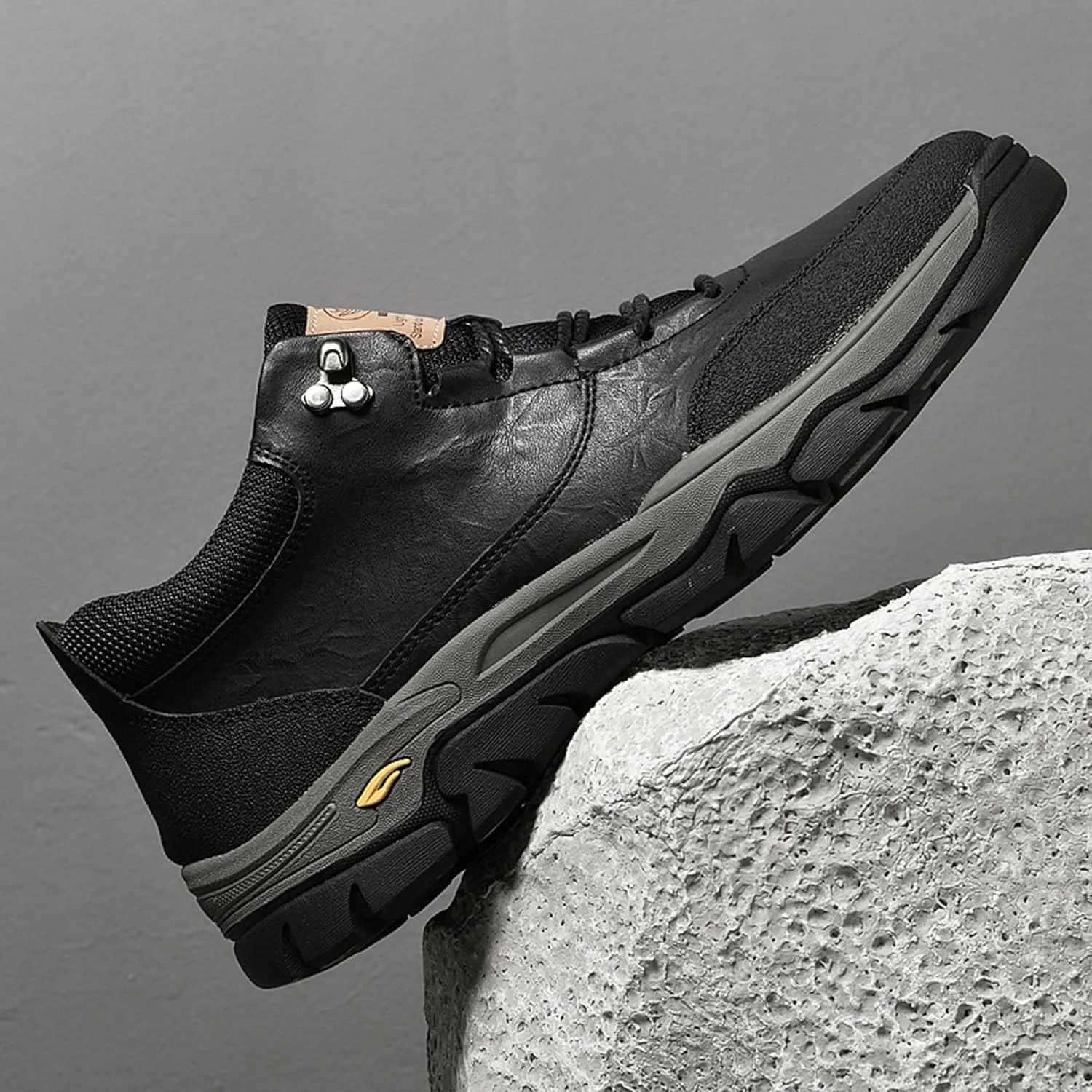 Large Men's Casual high top Leather Shoes, Running Shoes, Outdoor Hiking Shoes