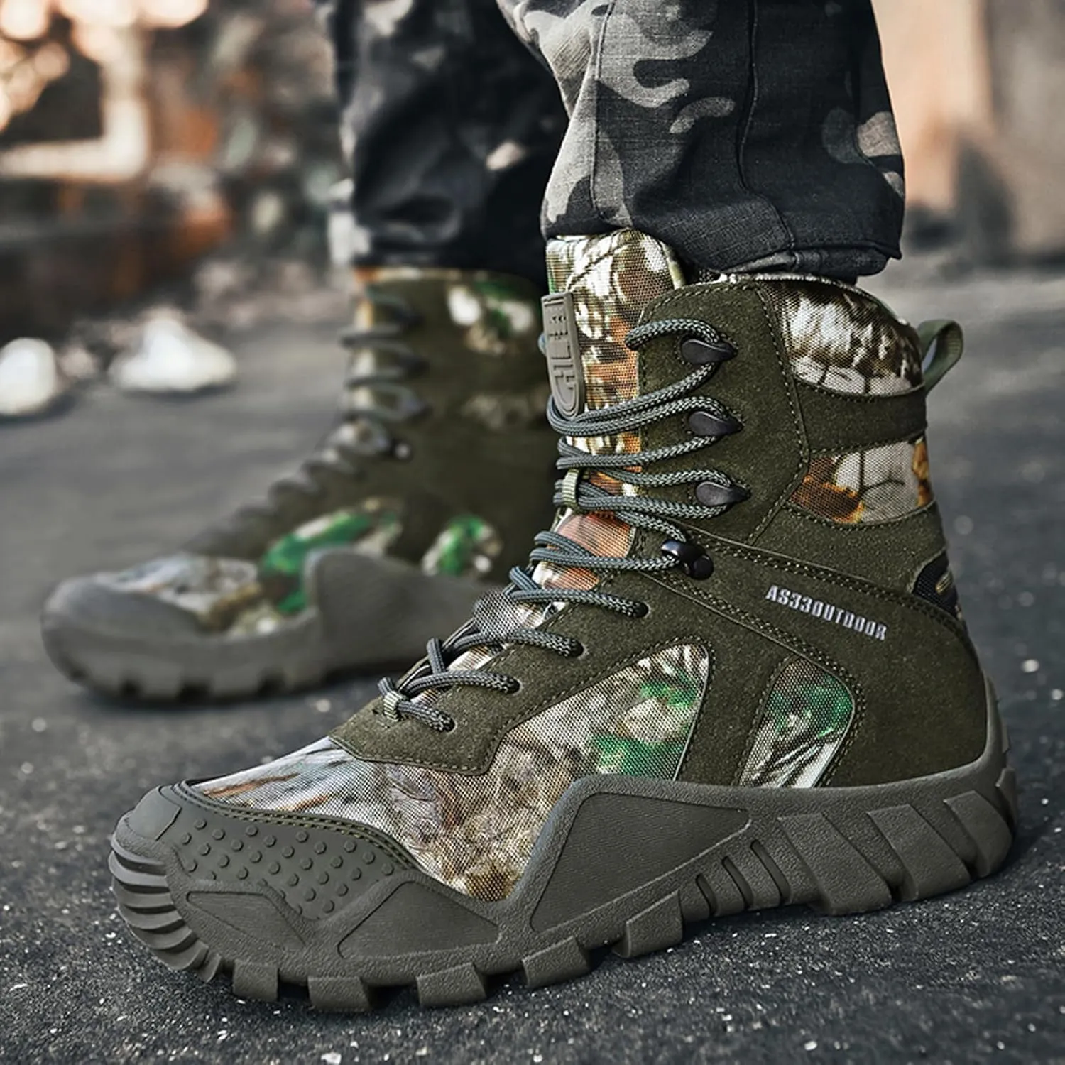 Men's Lace up Platform Waterproof Tactical Boots Round Toe Comfortable Warm Non Slip Military Boots for Hiking Adventure Outdoor Work Boots