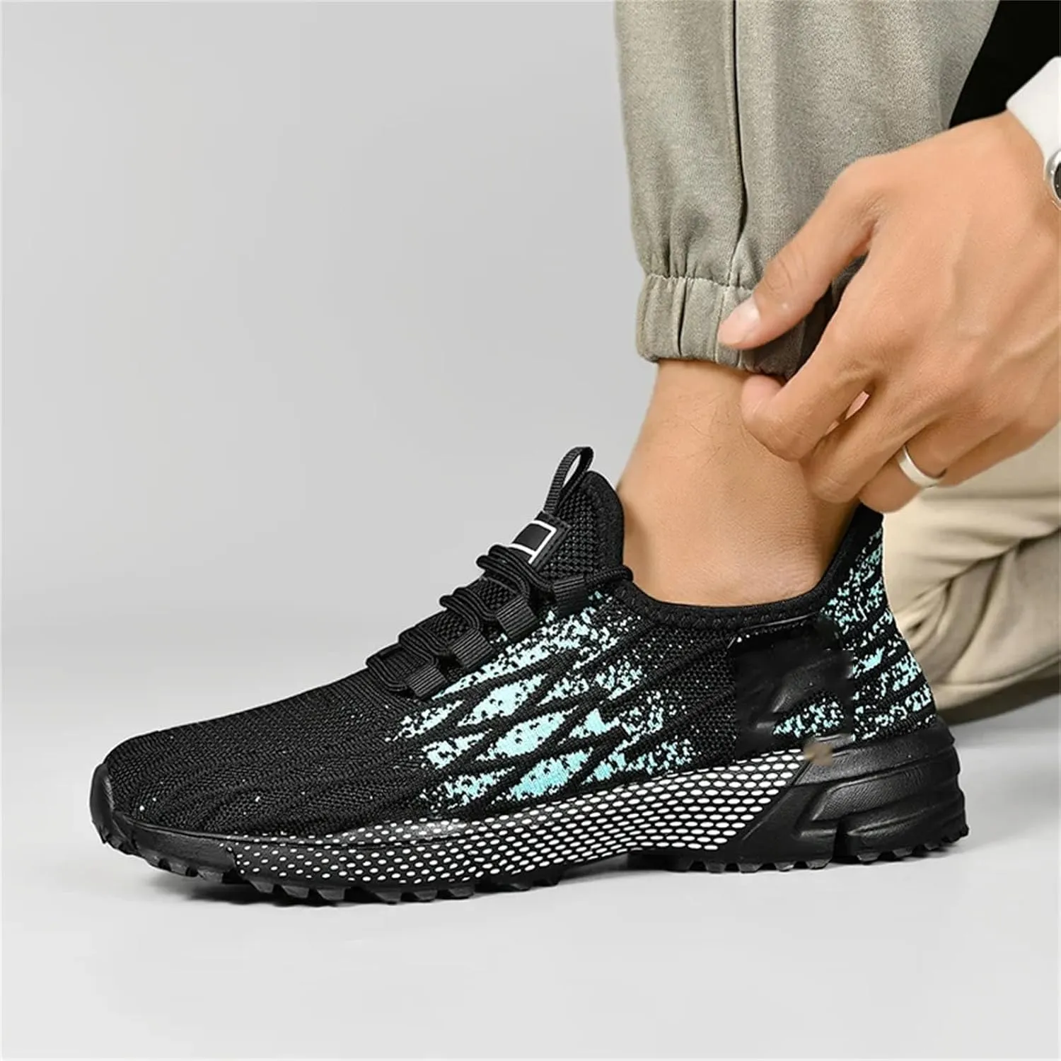 Men's Mesh Sneakers, Lightweight Breathable Running Shoes