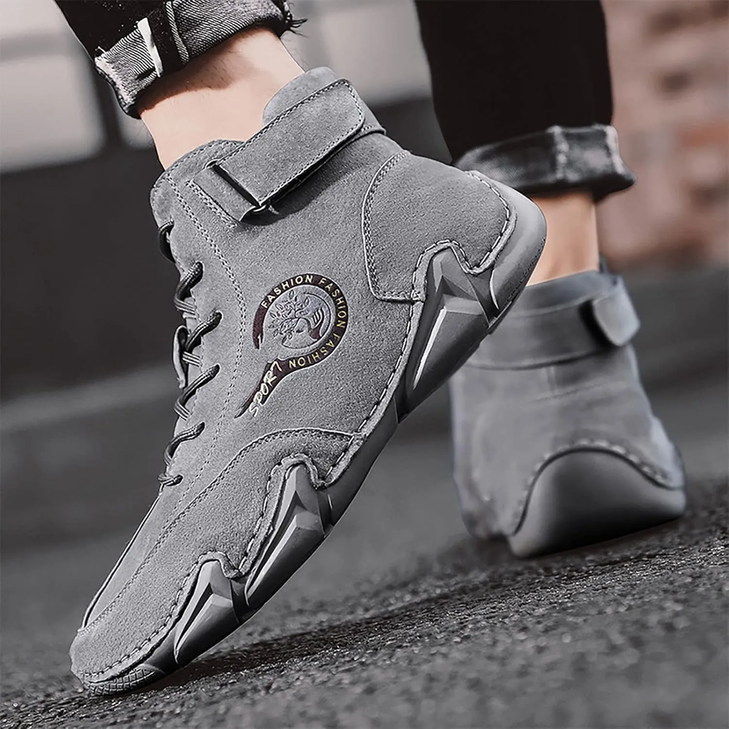 New Spring and Men's Leather Shoes Korean High Top Short Boots Shoe Men's Sneaker