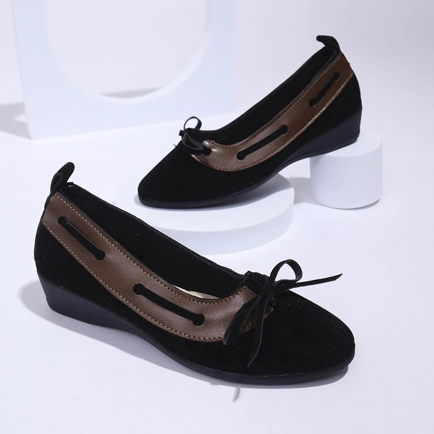 Women's Casual Wedge Heel Shoes Closed Toe Leather Upper Color Block Design Comfortable Everyday Wear Versatile