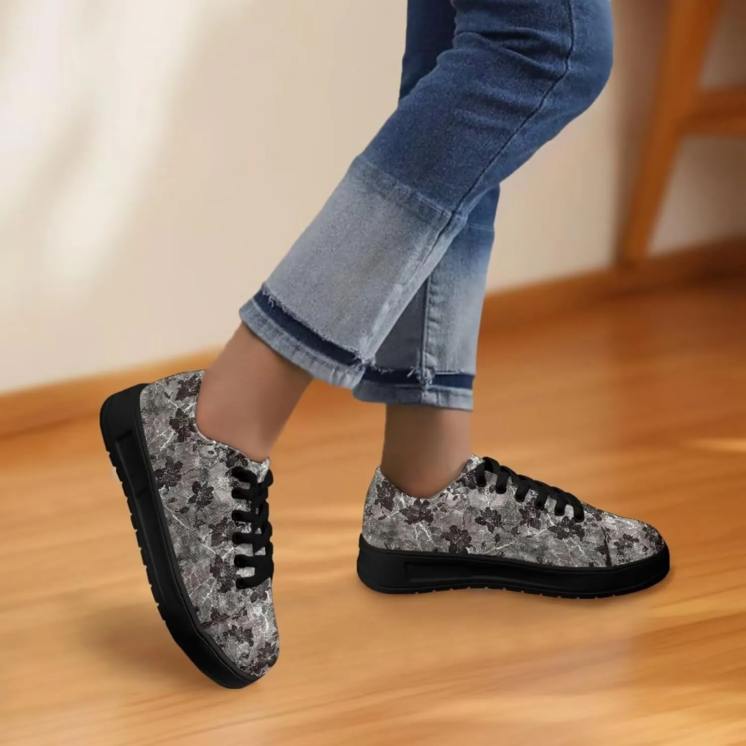 Women's Lace up Low Top Canvas Shoes Low Top Sneakers Fashion Casual Sneakers with Arch Support Comfy Flats 5.5-13.5