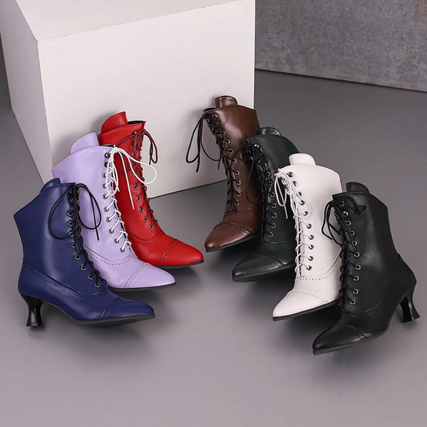 Women's Lug Sole Combat Ankle Bootie Lace up Low Chunky Block Boots Fashion Causal Shoes Chunky Chukka Western Cowboy Combat