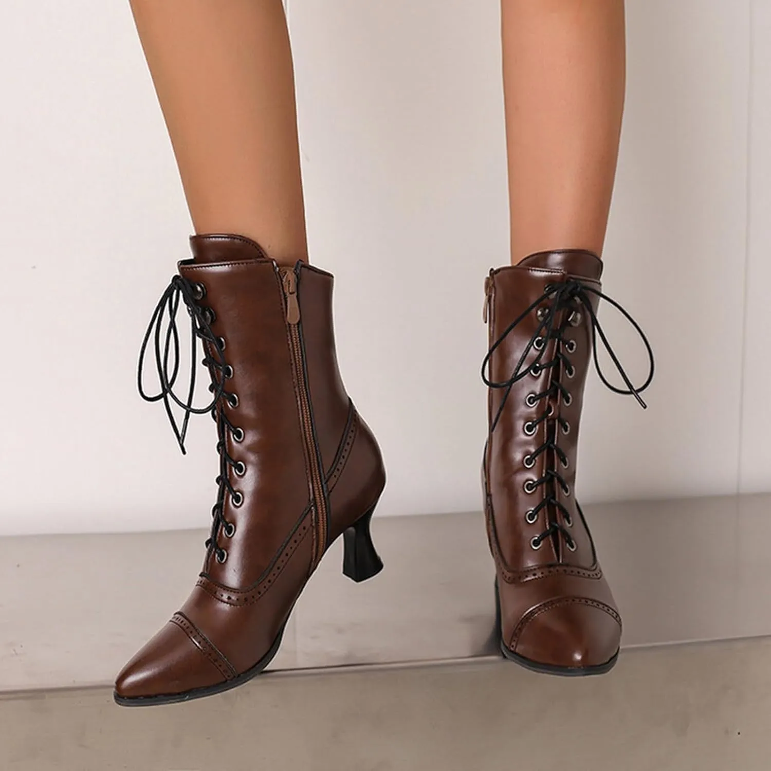 Women's Lug Sole Combat Ankle Bootie Lace up Low Chunky Block Boots Fashion Causal Shoes Chunky Chukka Western Cowboy Combat