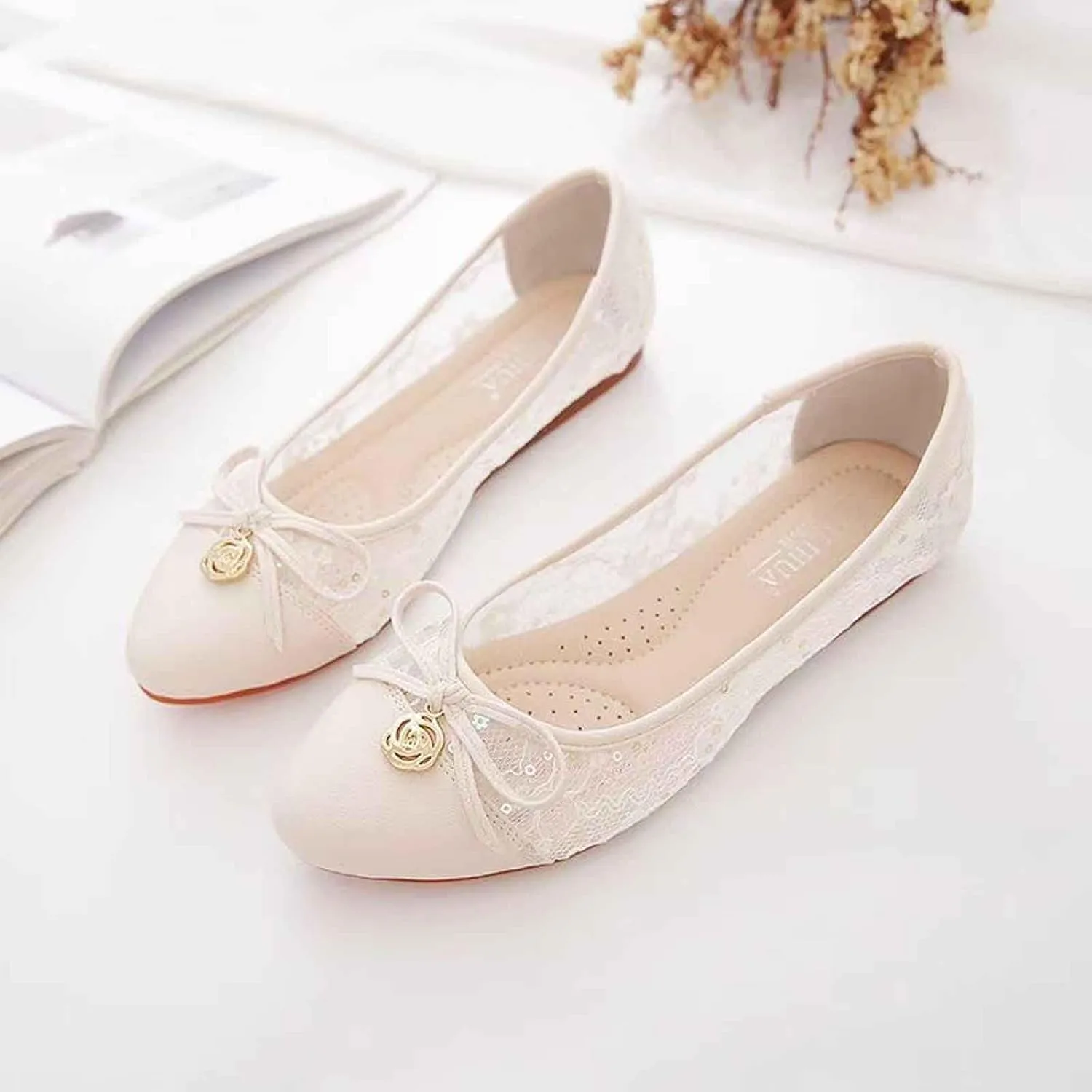Women's Mesh Flats Casual Slip On Loafers Breathable Comfortable Flat Shoes for Walking Outdoor Leisure Spring