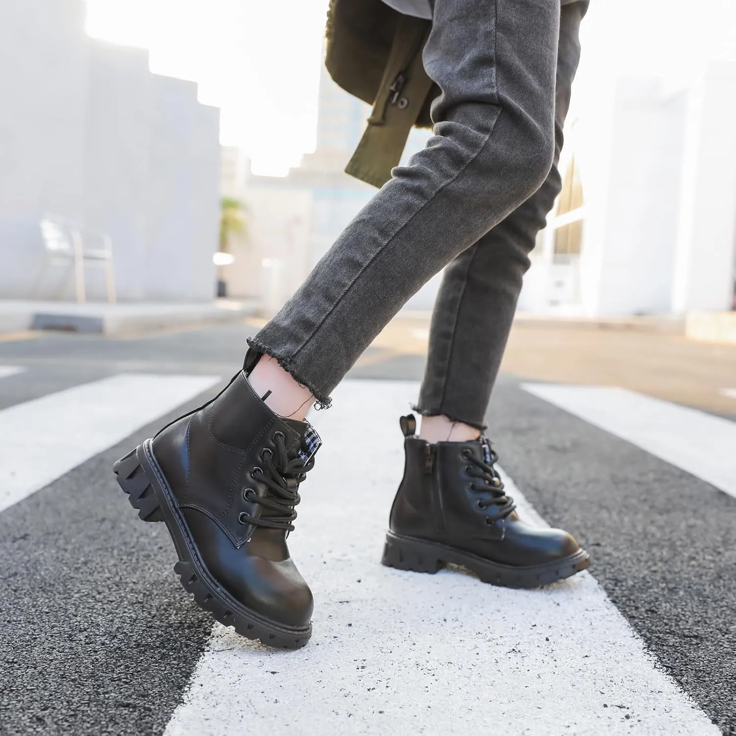 WUIWUIYU Boys Girls Combat Boots Waterproof Zip-up Hiking Ankle Boots Short Booties Desert Motorcyle Boots